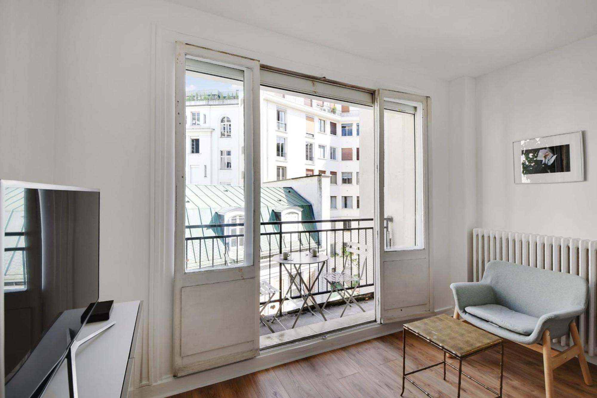 Bright Studio For 2 - Champs-Elysees Παρίσι Εξωτερικό φωτογραφία